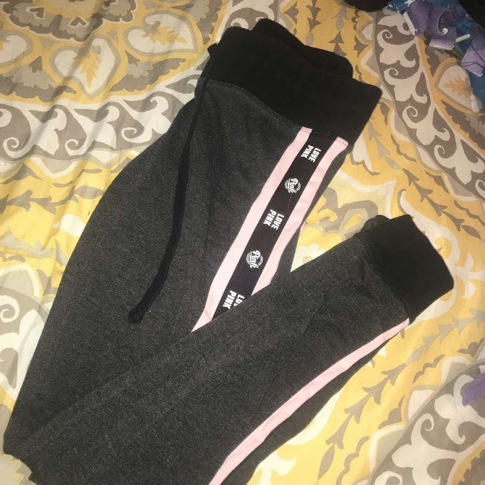 Victoria’s Secret PINK Skinny Yogas
